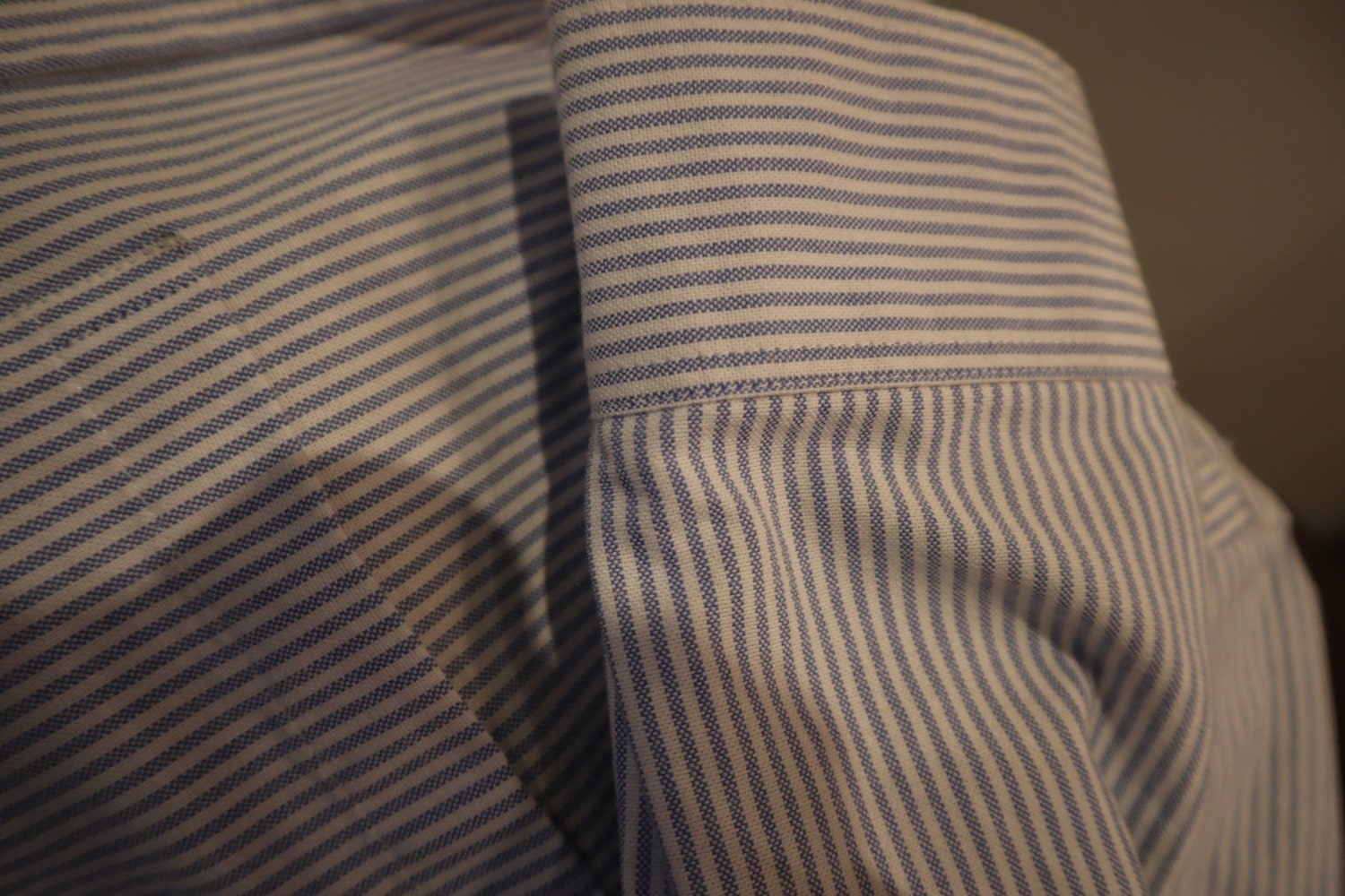 Close up View of The Asket Oxford Shirt's Cuff